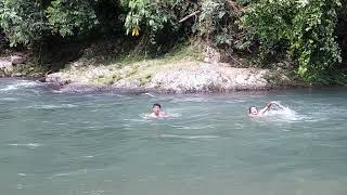 preview picture of video 'Permandian sungai matta di desa lenggo'