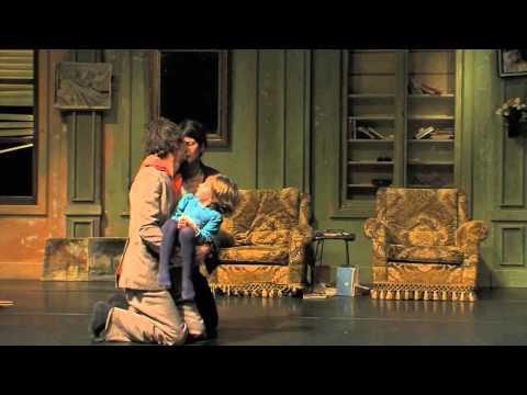 PeepingTom Le Salon, Trio Gaby Uma Franck