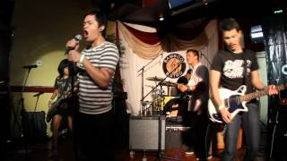 SANDWICH &quot;BACK FOR MORE&quot; single debut live in Los Angeles