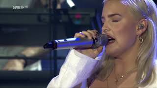 Anne Marie Do It Right LIVE at SWR3 New Pop Festival 2017