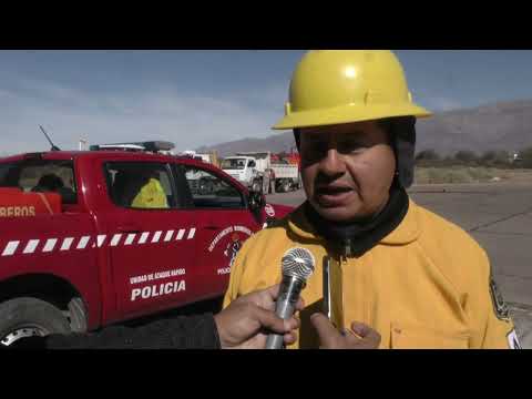 Los equipos de combate contra incendios forestales continúan trabajando en Cafayate