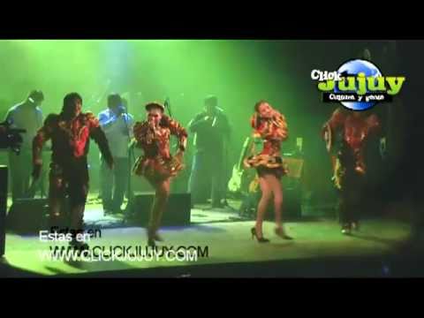 Coroico 2011 - Presentación de 20 Carnavales en el Teatro Mitre - 2