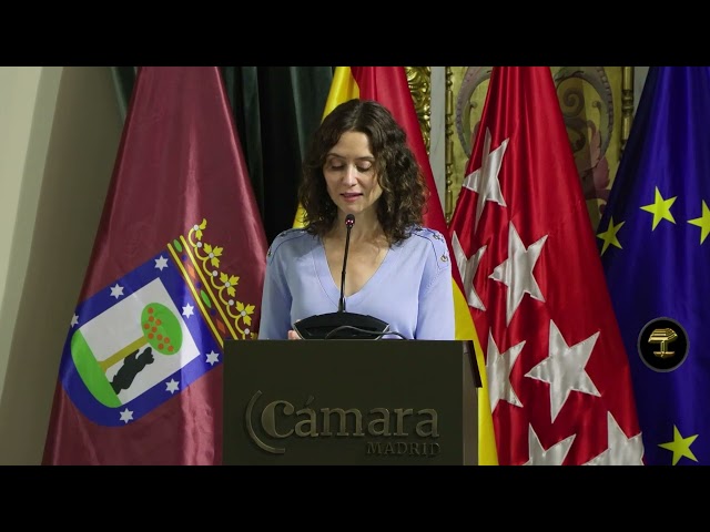 Díaz Ayuso define a los emprendedores como “profesión de riesgo”