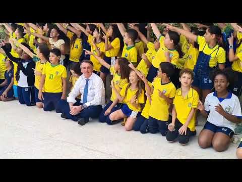 QUE ORGULHO, NOSSO PRESIDENTE ENCONTRO COM CRIANÇAS NO PLANALTO , BRASIL É 22!!!