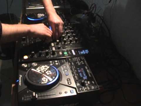 Tony Ro -The Italian Dj Contest 2012 - Esibizione