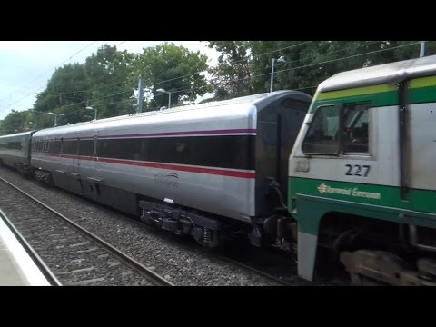 IE 201 Class loco 227 + Mixed livery Enterprise Train - Raheny 20/8/15