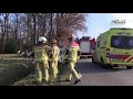 Twee auto's belanden naast de weg bij ongeval in Losser