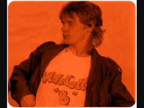 King MC, Blonnie B & MC Miker G