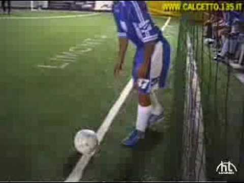 17/7/8 Piazza Libertà 2008: quarti di finale:gol,azioni,parate ecc ecc