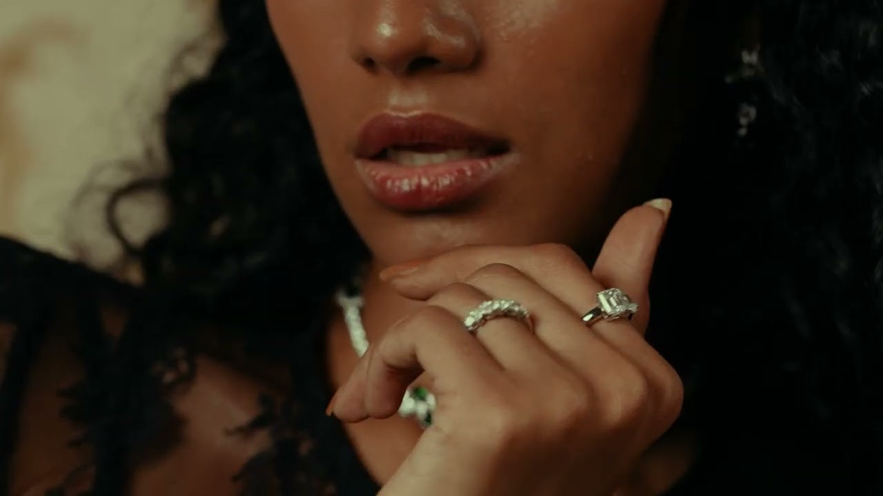 AIYAANI DIAMONDS Thumbnail