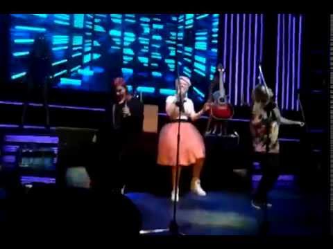 Polly Genova & LaTiDa - Soleni dni