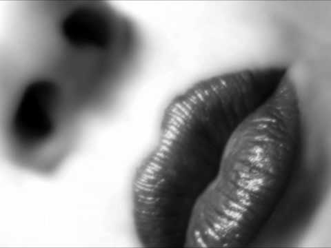 Mem Vs Jan Johnston & Tenishia - Forza Flesh 2010  ( T & M's  Mash-up )