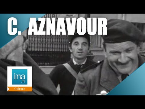 Charles Aznavour "Le facteur s'en va-t-en guerre" | Archive INA