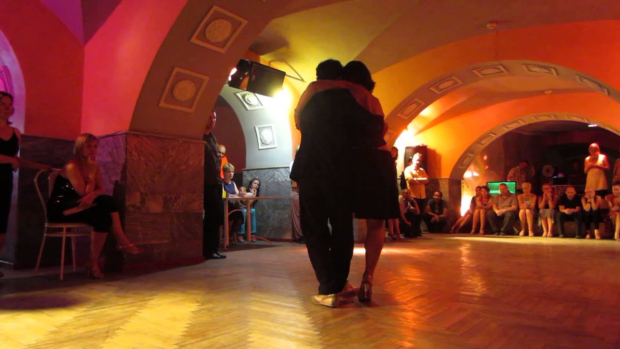 #5 Pablo Villarraza, Carolina Lafata: Gallo ciego @ Dom oficerov