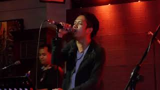 John Borja - &quot;Trippin&#39; On A Hole In A Paper Heart&quot; (Stone Temple Pilots Cover) Live