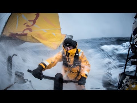 500 nm to go! - Abu Dhabi Ocean Racing | Volvo Ocean Race 2014-15