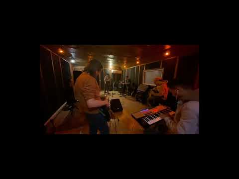 Music therapy after postpeople (live birthday party)