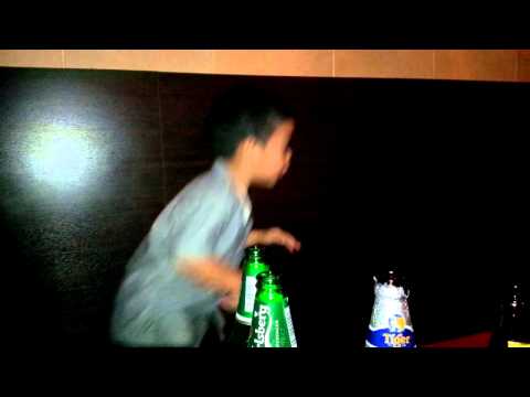 Asian Boy Dancing Gallardo Runtown Ft Davido