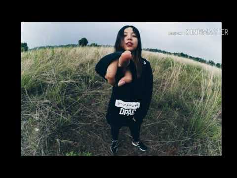 straight answer - bangkit melawan atau tunduk ditindas lirik