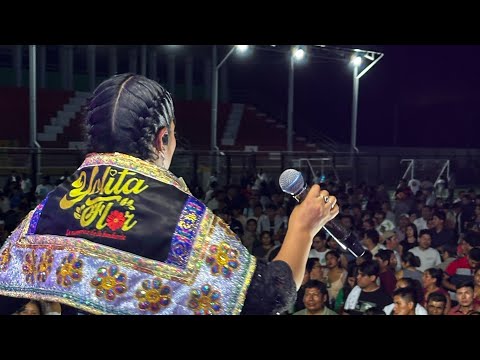 Presentación de Yolita Flor en Caylloma Arequipa 2025