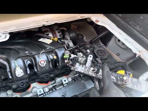 Smart ForTwo 453 Removing the upper M14 Clutch Actuator 