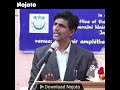 kuchh aisaa bhii nahii.n meraa akele dil nahii.n lagtaa
