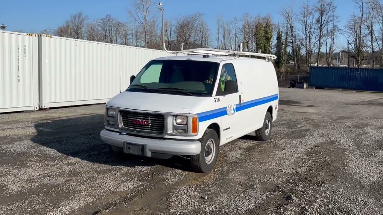 2000 GMC Savana 3500 Cargo Van