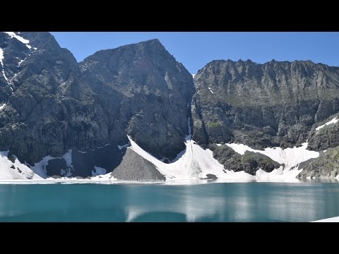Lago della Rossa - Escursione da Usseglio - A clear blue mountain lake ALPS