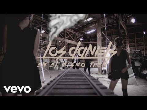 Los Daniels - En el Mismo Tren (Video)