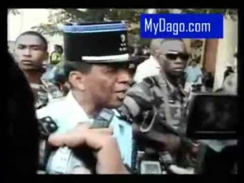 Afa-baraka fanindroany i Richard Baomba chouchou du Quai d'Orsey !   MyDago.com aime Madagascar.wmv