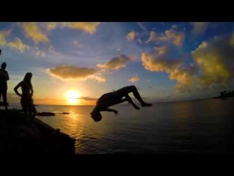 The Sweet Life: Hawaii Cliff Diving