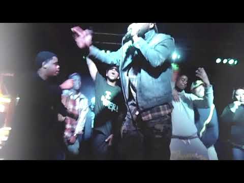 DeeBee X A.y.e Live performence at the Bullfrog