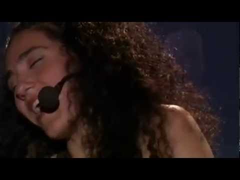 BADI ASSAD (cover) - INSENSATEZ (Antônio Carlos Jobim)