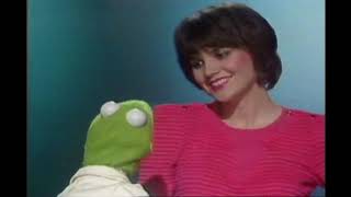 Muppet Songs: Linda Ronstadt - When I Grow Too Old to Dream