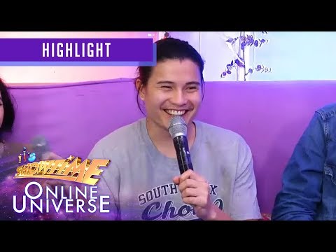 Birthday celebrant Tom Doromal takes on Pickwento Mo | Showtime Online