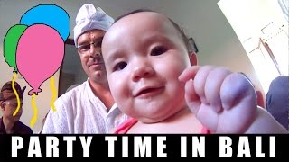 Download lagu Cranky Baby Zee Goes to a Party mp3 Download lagu Cranky Baby Zee Goes to a Party mp3