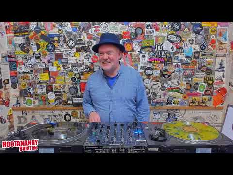 Hoots TV: Dave Aardvark (Foreign Office Takeover)