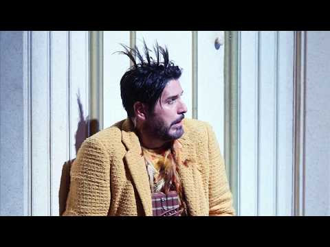 Clemens UNTERREINER singt PAPAGENO "Ein Mädchen oder Weibchen"