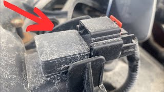 Manifold Absolute Pressure (MAP) Sensor Chrysler 300 3.5L 2005-2010 Location and Replacement