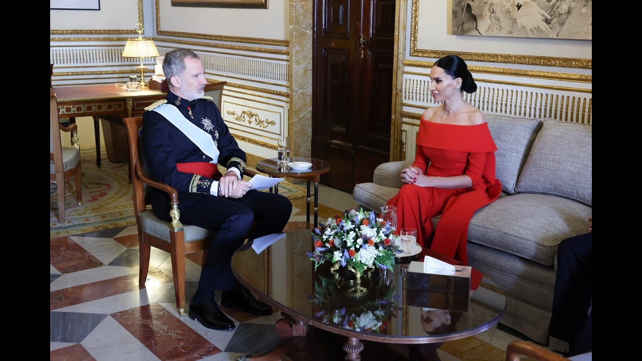 S.M. el Rey recibe las Cartas Credenciales de varios embajadores