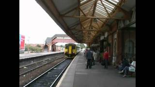 preview picture of video 'Central Trains 150214 at Stratford upon Avon, 7-7-2003'