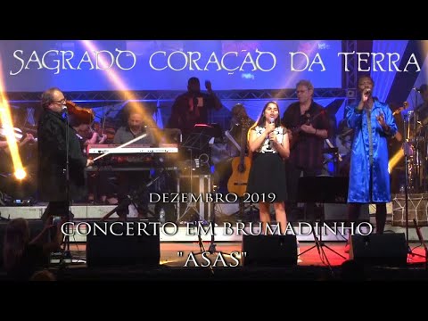 "Asas"- Marcus Viana, Pererê e Ana Condé - Sagrado Coração da Terra-Oratório de Natal - Brumadinho