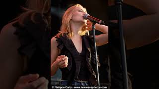 Hooverphonic - Frosted Flake Wood (live at Bozar 2004)