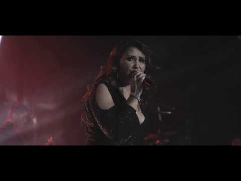 Paula Rivas - Alguien Sobra Aquí (En Vivo)