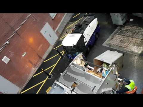 2017.03.05 5.04 pm large rubbish truck pickup