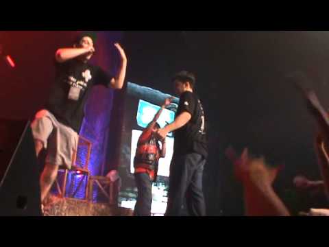 Papo vs Dan Yelus (4tos del Final) REDBULL Batalla de los Gallos