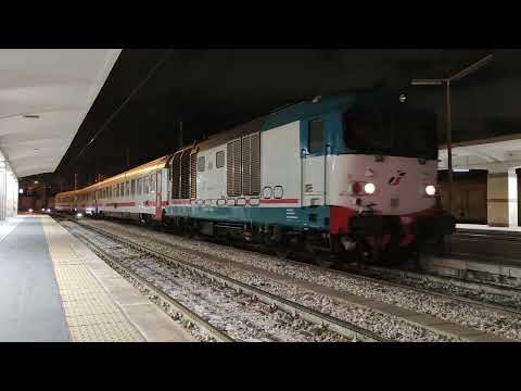 IC 562 REGGIO DI CALABRIA - TARANTO IN ARRIVO