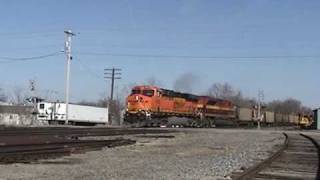 preview picture of video 'BNSF Coal Train in Fairfield, Iowa with a Kansas City Southern SD70ACe'