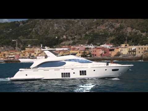 video of Azimut 88