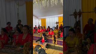 Download lagu Sekha Gong Wanita, tampil di acara Ngaben di Jero Pancasari. mp3 Download lagu Sekha Gong Wanita, tampil di acara Ngaben di Jero Pancasari. mp3